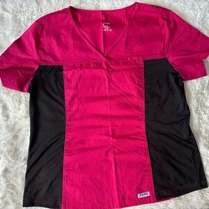 Scrub top for nurses/ medical workwear